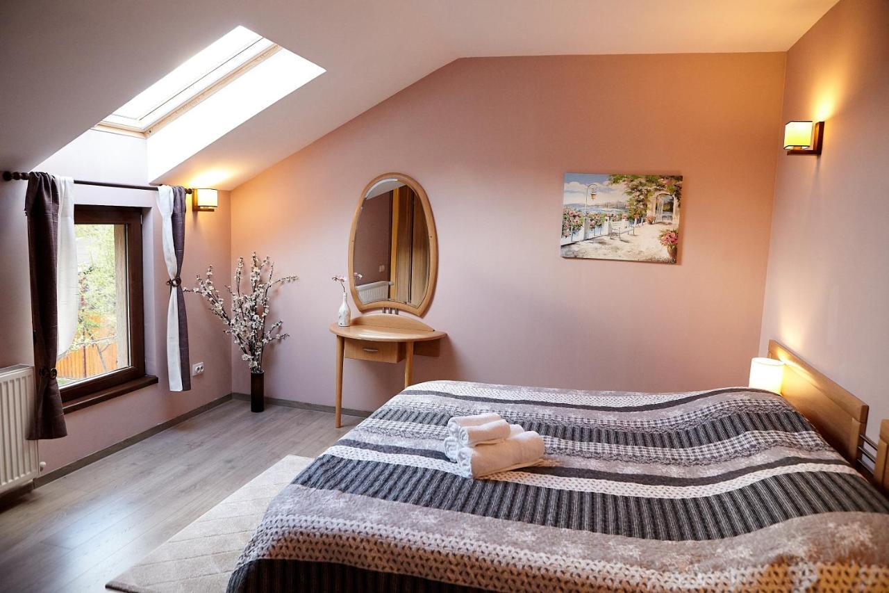 Apartament Rozelor Braşov Eksteriør bilde